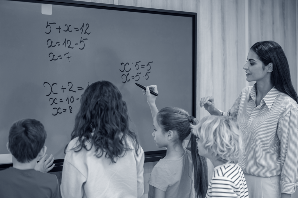 écran numérique interactif en école